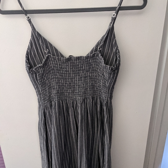 Spaghetti strap dress - Picture 2 of 3